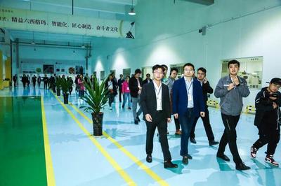 方太精装修厨房方案 采筑“超级工厂”厨电唯一考察地，开启房地产发展新篇章